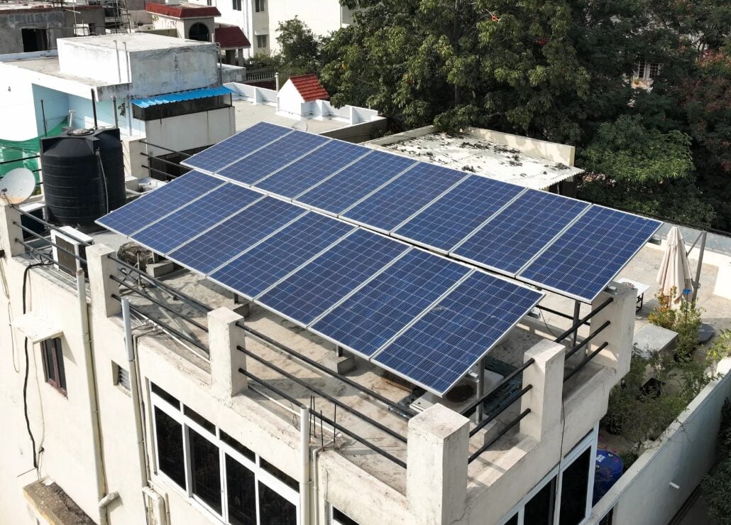 Premium rooftop solar panels installed in Maharashtra
